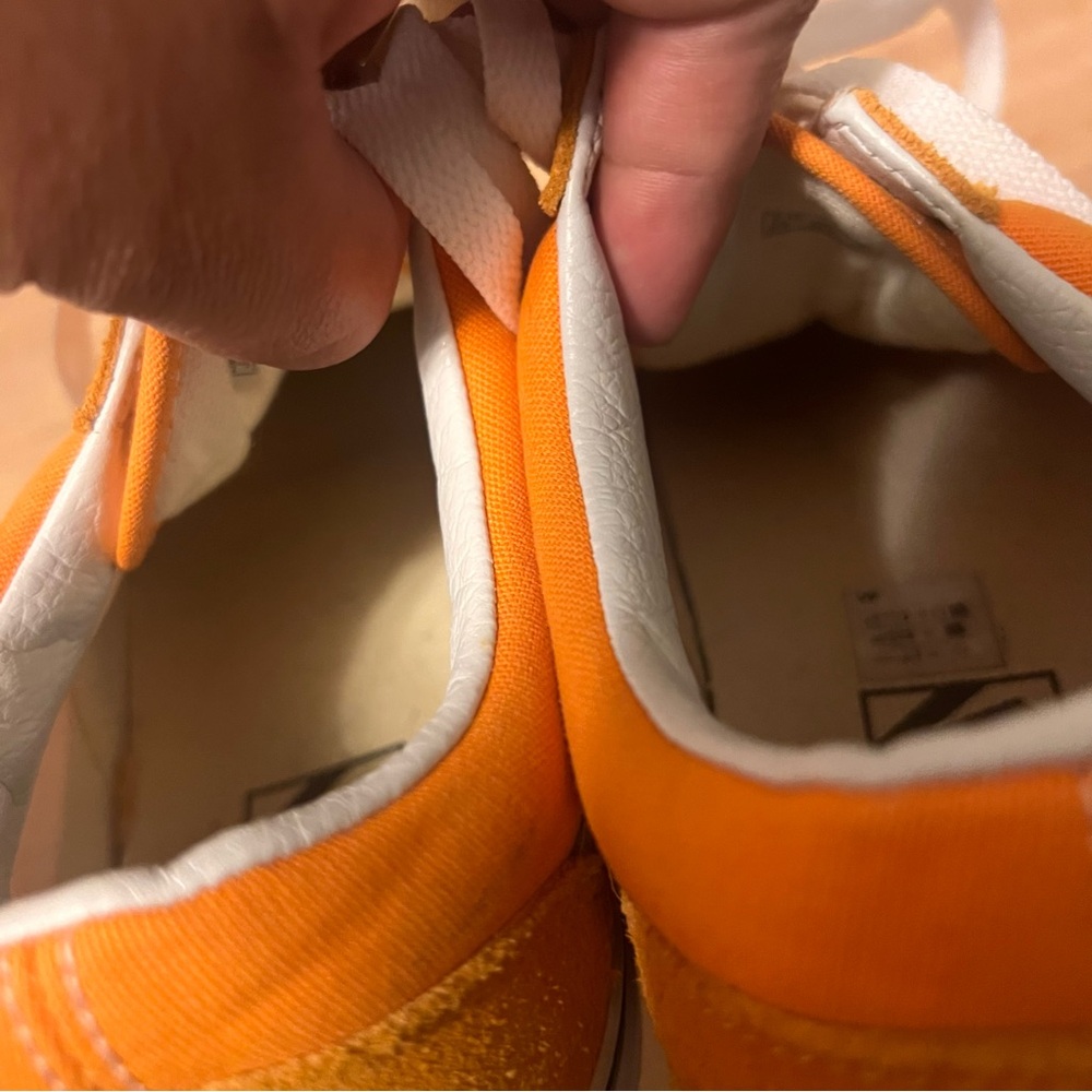 Vans - Picture 7 of 8
